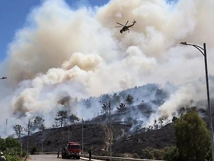 Μαίνεται η πύρινη κόλαση στη Χίο: Νέο 112 για τις περιοχές Ρεστά και Αγ. Παρασκευή Καρυών- Ξεκίνησαν οι ρίψεις από αέρος