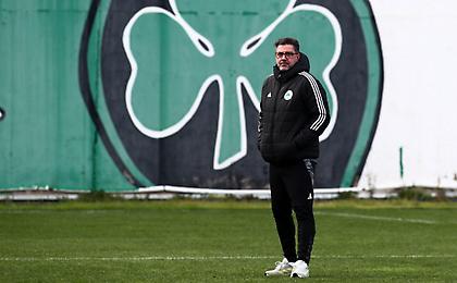 Αθανασίου: «Προσπαθεί να τελειώσει του αμυντικού χαφ μέσα στην εβδομάδα ο Παναθηναϊκός»