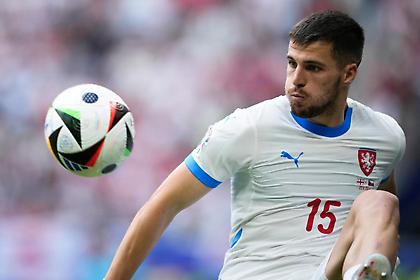 A Bola: «Έχει κάνει πρόταση για Γιούρασεκ η ΑΕΚ - Υπάρχει ενδιαφέρον και από άλλη ομάδα»