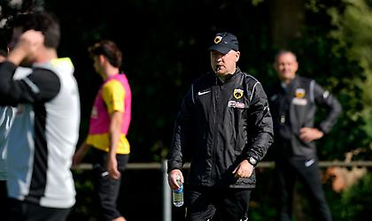 Κοντά σε μπακ και στόπερ η ΑΕΚ, ενώ επιμένει για Ντέσερς