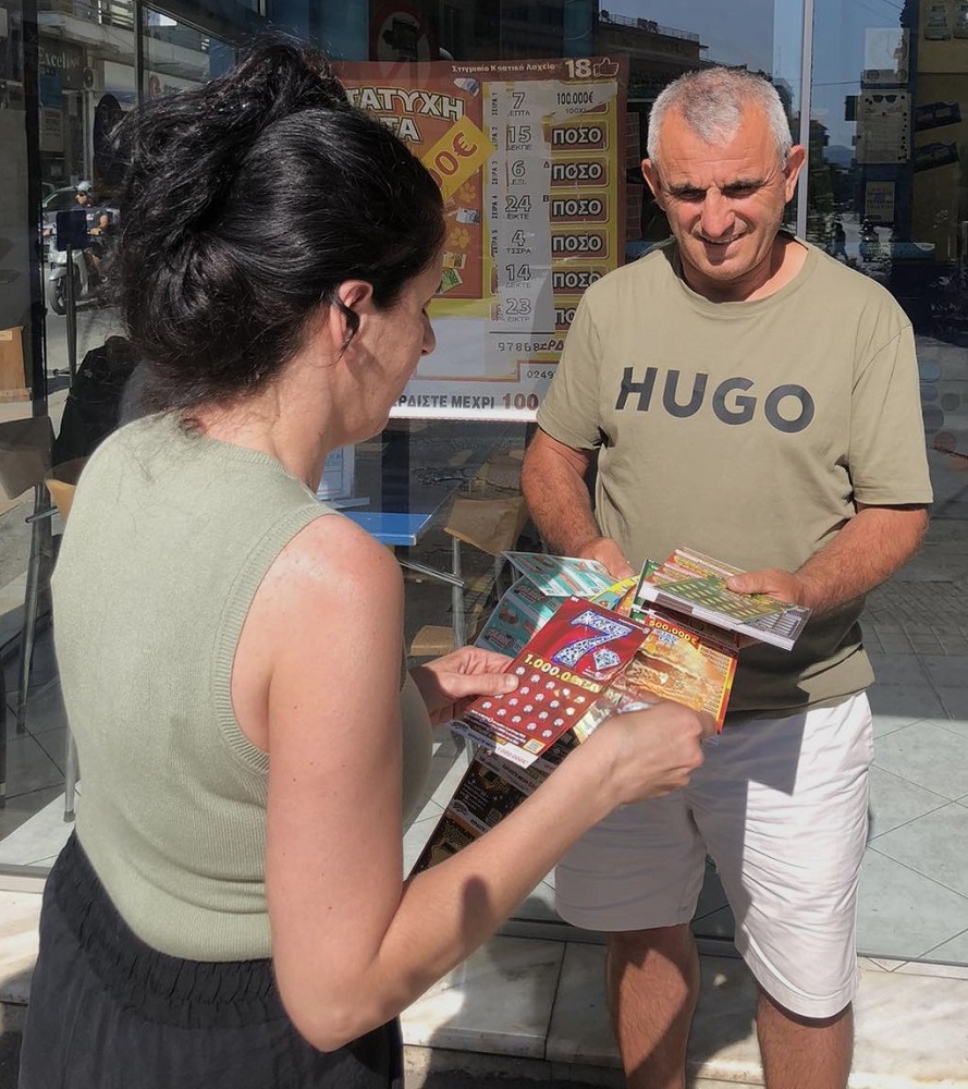 Η «Εφτάτυχη Γάτα» βρέθηκε στο Ηράκλειο Κρήτης - Τυχερή παίκτρια του ΣΚΡΑΤΣ κέρδισε 100.000