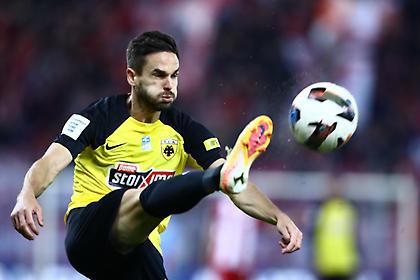 ΑΕΚ: Έφτασε στο Μπουργκ Χάαμσταντ και προπονήθηκε κανονικά ο Γκατσίνοβιτς