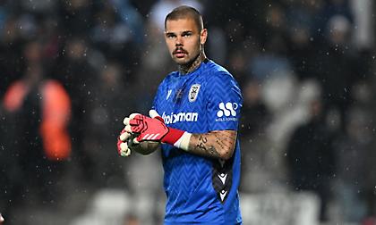 «Σε επαφές με ομάδες της Serie A ο Κοτάρσκι»