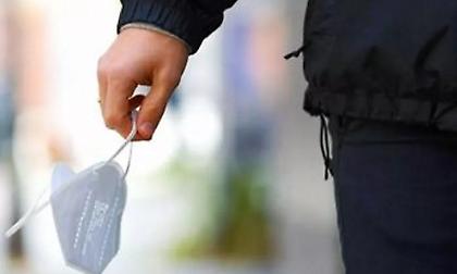 Σκάνδαλο η προμήθεια σχεδόν 6 δισ. μασκών για 6 δισ. ευρώ;