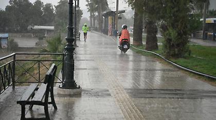 Εκτακτο δελτίο από την ΕΜΥ: Ισχυρές καταιγίδες και μπουρίνια από το απόγευμα