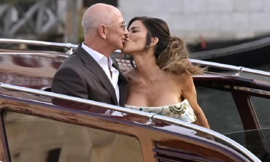 Τζεφ Μπέζος-Λόρεν Σάντσεζ: Καταιγίδα «χάλασε» το γαμήλιο πάρτι τους - Το έβαλαν στα πόδια οι καλεσμένοι