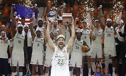 Ο Γιουλ ξεπέρασε σε τίτλους με τη Ρεάλ τον Μόντριτς