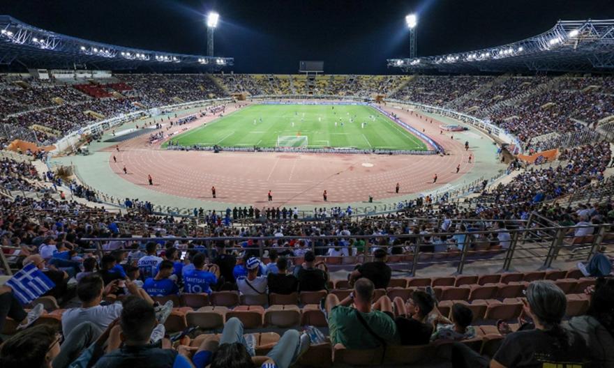 ΟΦΗ: Ο Δήμαρχος Ηρακλείου «φωτογράφισε» τη μετακόμιση στο Παγκρήτιο