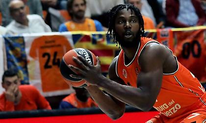 Πήρε τον Οτζελέγιε ο Ερυθρός Αστέρας