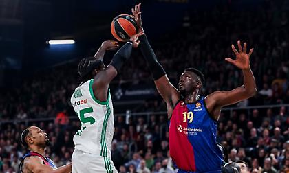 Παρελθόν από την Μπαρτσελόνα ο Φαλ