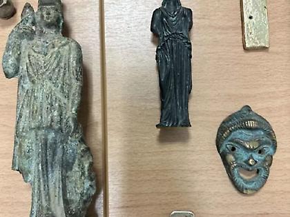 Κυκλώματα αρχαιοκαπηλίας: Ελεύθεροι με όρους οι 39 συλληφθέντες - 50.000 ευρώ εγγύηση στους δύο «αρχηγούς»