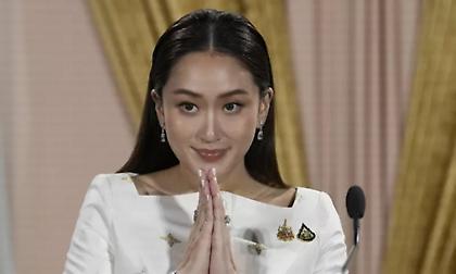 Σάλος με την πρωθυπουργό στην Ταϊλάνδη: Τέθηκε σε αναστολή καθηκόντων - Το τηλεφώνημα που την «έκαψε»