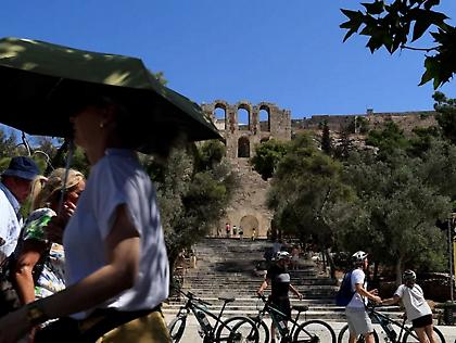 Καιρός: Αίθριος με πρόσκαιρες νεφώσεις - Στους 38 βαθμούς θα φτάσει η θερμοκρασία