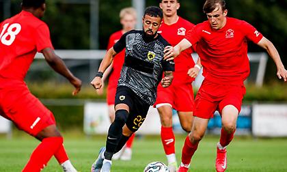 Τα highlights της φιλικής ήττας της ΑΕΚ από τη Ζούλτε Βάρεγκεμ