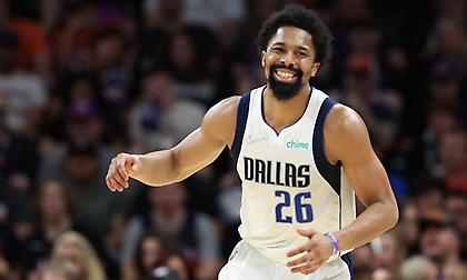 Στους Χόρνετς ο Ντινγουίντι