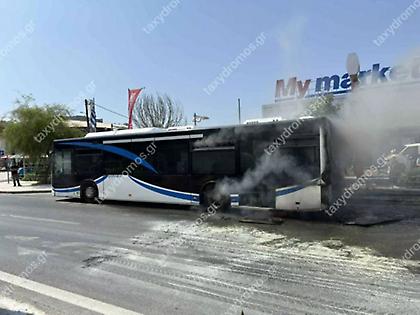 Φωτιά σε αστικό λεωφορείο στον Βόλο