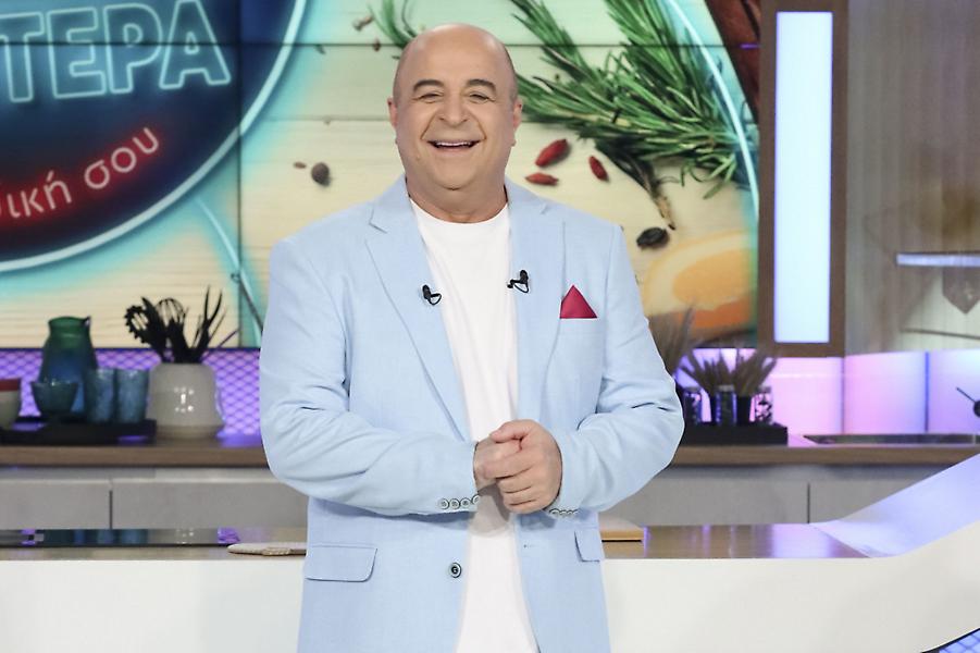 Μάρκος Σεφερλής: Πήρε την... ευχή του Νότη Σφακιανάκη για την παράστασή του; Θα είναι στην πρεμιέρα του ο τραγουδιστής;