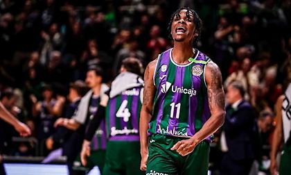 Ανακοίνωσε την απόκτηση του Κάρτερ ο Ερυθρός Αστέρας