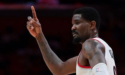 O Έιτον συμφώνησε με τους Λέικερς