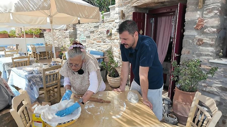 «Όπου Υπάρχει Ελλάδα»: Στούντιό μας, η Πάρος!