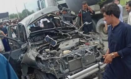 Τέσσερις αξιωματούχοι νεκροί σε έκρηξη στο Πακιστάν - Tην ευθύνη ανέλαβε το ΙΚ