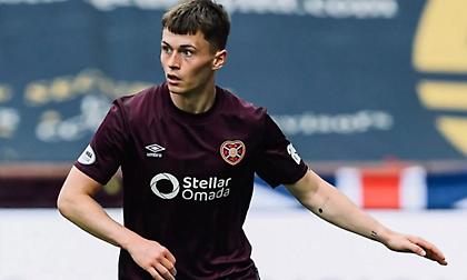 Παίρνει Πένραϊς από τη Χαρτς για το αριστερό άκρο της άμυνας η ΑΕΚ