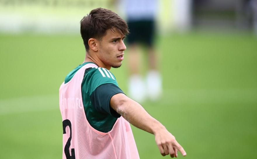 Record: «Επανέρχεται για Βαγιαννίδη η Σπόρτινγκ» Record: «Επανέρχεται για Βαγιαννίδη η Σπόρτινγκ»