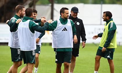 Αθανασίου: «Δεν πιέζει ο Μαξίμοβιτς να φύγει - Επιθυμία Βιτόρια δύο ισάξιοι παίκτες σε κάθε θέση»