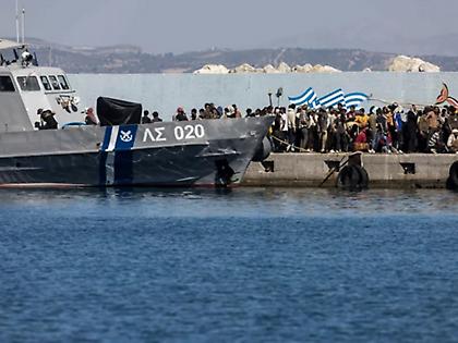 Βουλή: Κατατέθηκε η τροπολογία για αναστολή ασύλου σε παράτυπους μετανάστες από Βόρεια Αφρική