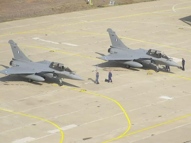 Τανάγρα: Συλλήψεις 4 Ασιατών - Φωτογράφιζαν μαχητικά Rafale και εγκαταστάσεις της ΕΑΒ