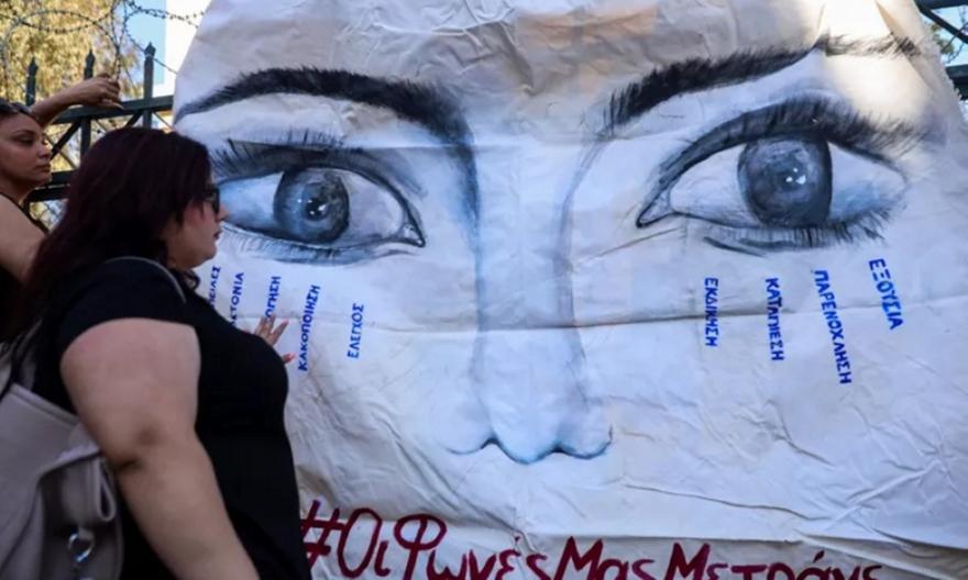 Κυριακή Γρίβα: Ένταση στη δίκη για τη δολοφονία της, μπουκάλι πέταξε ο συνήγορος