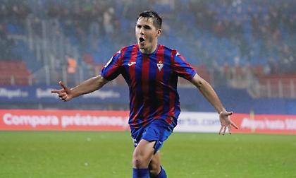 Άρης: Οριστική συμφωνία με Τεχέρο, την Κυριακή (13/7) στη Θεσσαλονίκη ο Ισπανός μπακ