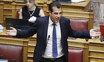 Πλεύρης: «Φυλακή ή έξοδος από τη χώρα για τους λαθρομετανάστες»