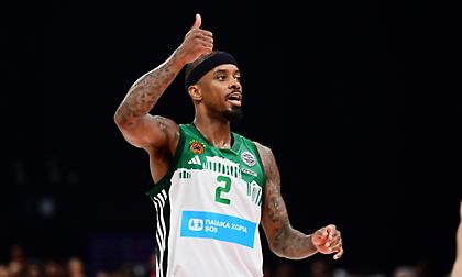 Ετοιμάζει τριπλή ανακοίνωση η Αρμάνι για Μπράουν, Τσάντσαρ και Μπούκερ