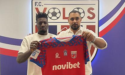 Ενίσχυση κάτω από τα δοκάρια με Αντελέγιε Αντεμπάγιο για Βόλο