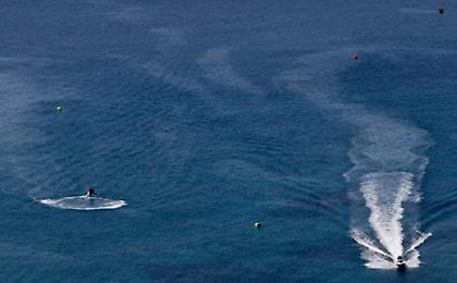 Ατύχημα με τζετ σκι στη Σαντορίνη - Στο νοσοκομείο δύο τουρίστριες