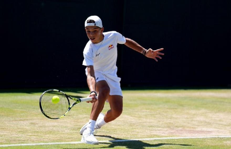 Πάλεψε, αλλά λύγισε στον τελικό του Wimbledon ο Παγώνης! Πάλεψε, αλλά λύγισε στον τελικό του Wimbledon ο Παγώνης!