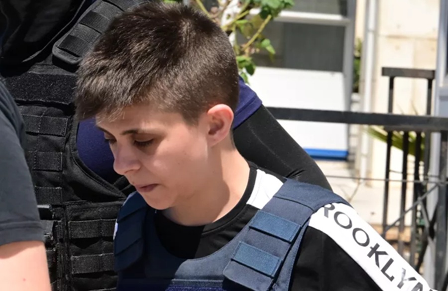 Μουρτζούκου: Μεταφέρθηκε στις φυλακές Κορυδαλλού - Εικόνες από τη μεταγωγή της