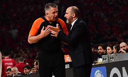 Ματέο: «Ίσως θα έπρεπε να είχα παραπονεθεί για τη διαιτησία στον Πειραιά, αλλά τότε δεν θα ήμουν ο εαυτός μου»