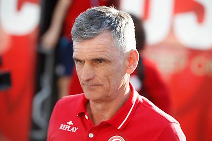 Σταματέλος: «Στα… στάνταρ που έχει θέσει ο Μεντιλίμπαρ για εξτρέμ ο Σαντίνο»