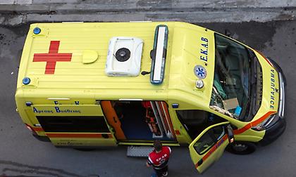 Θεσσαλονίκη: Νεκρή 69χρονη που παρασύρθηκε από το αυτοκίνητό της – Δεν είχε βάλει χειρόφρενο