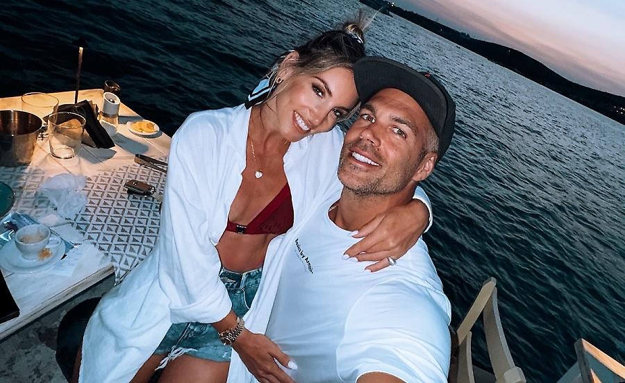 Ο Bruno Cerella έγινε... ο μάγκας με το τρίκυκλο και μετά μπήκε στη θάλασσα με τους καρχαρίες