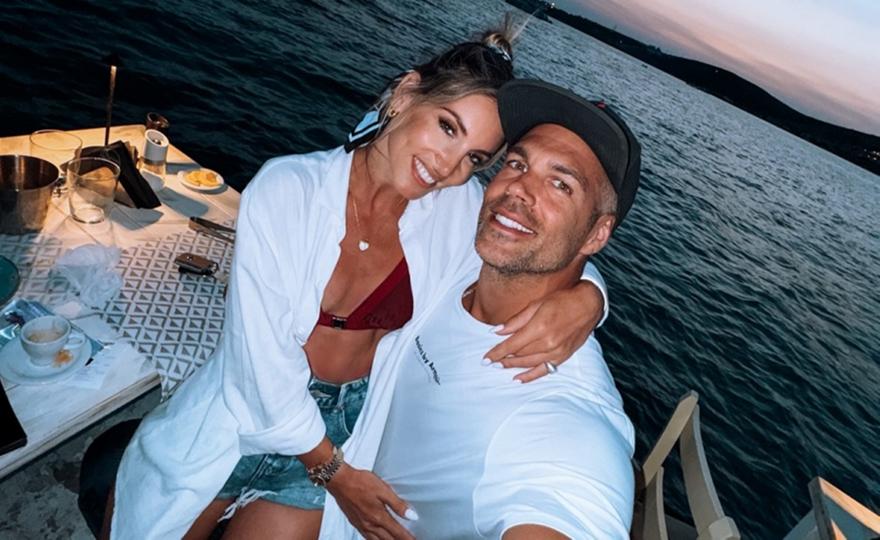 Ο Bruno Cerella έγινε... ο μάγκας με το τρίκυκλο και μετά μπήκε στη θάλασσα με τους καρχαρίες