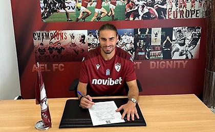 Ανακοίνωσε Χατζηστραβό και Τούπτα η ΑΕΛ