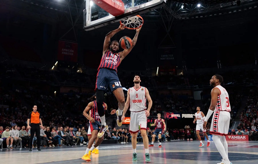 Ολυμπιακός: Ο Ντόντα Χολ είναι ασφάλεια και ρίσκο μαζί