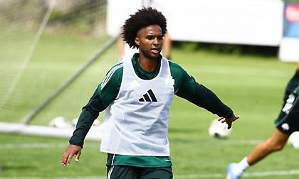 Έγινε πατέρας ο Πάλμερ Μπράουν - Οι ευχές του Παναθηναϊκού