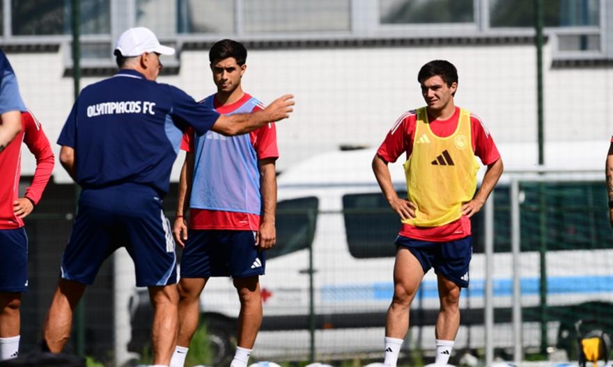 Ολυμπιακός: Και ταιριάζει και δεν κάθεται στα αβγά του!