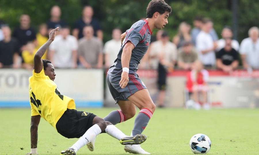 Ολυμπιακός: Και ταιριάζει και δεν κάθεται στα αβγά του!