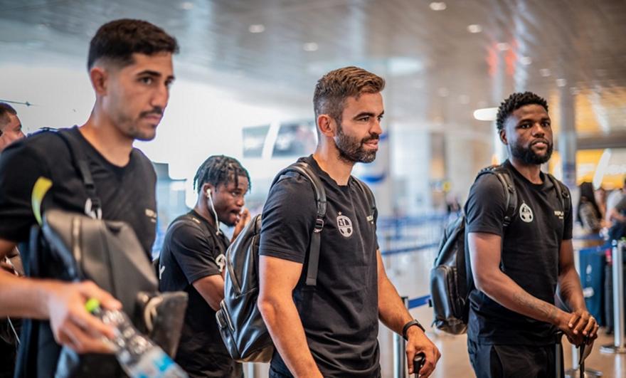 Με Μιγκέλ Βίτορ η Μπερ Σεβά στη Νέα Φιλαδέλφεια Με Μιγκέλ Βίτορ η Μπερ Σεβά στη Νέα Φιλαδέλφεια