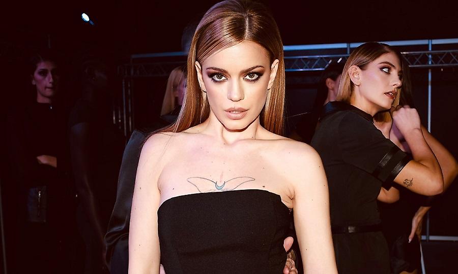 Τραϊάνα Ανανία: Ευτυχισμένη και μάχιμη σε σκηνή στην Εύβοια λέει στη μάνα της πως είναι καλά!